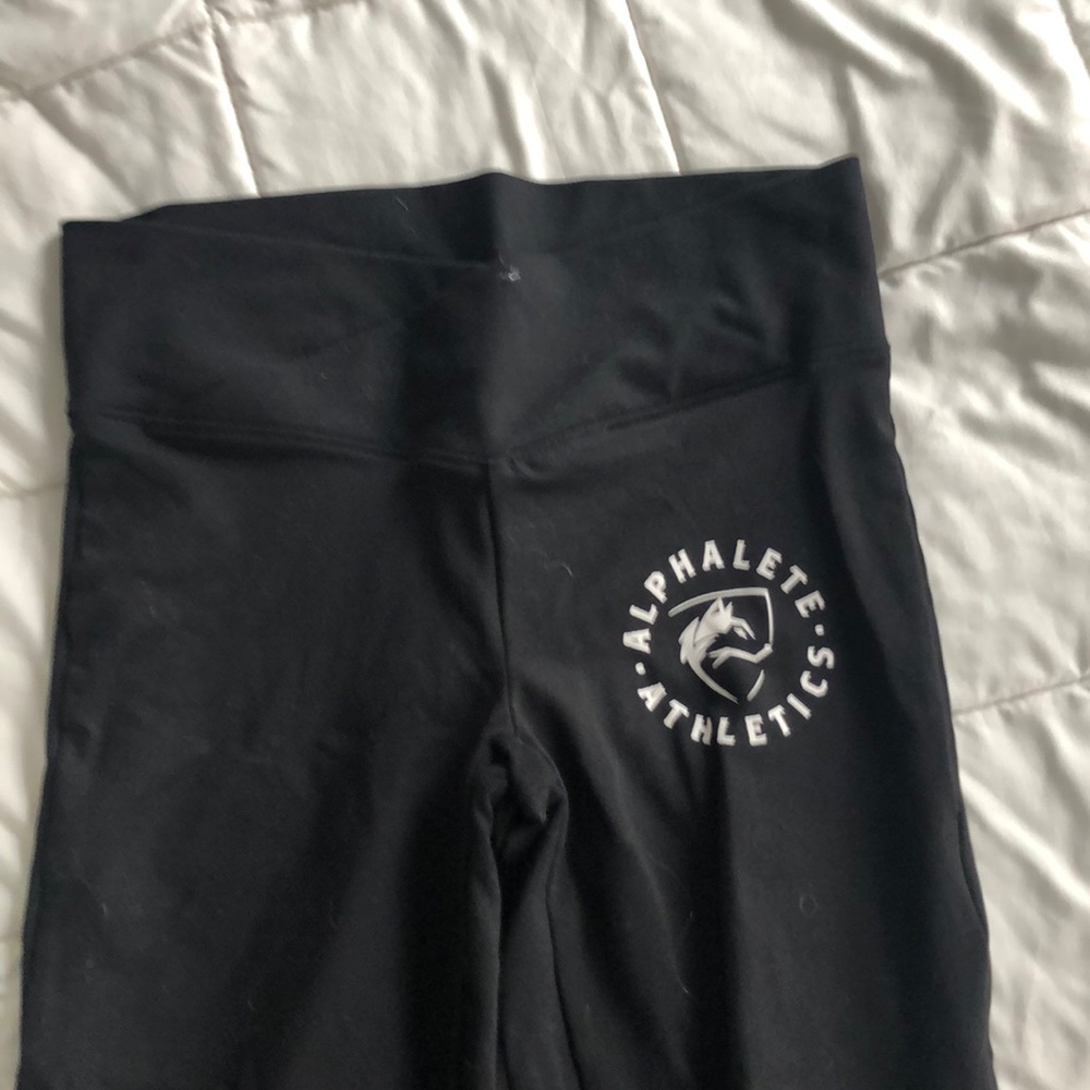 ORIGINAL Alphalete Capris